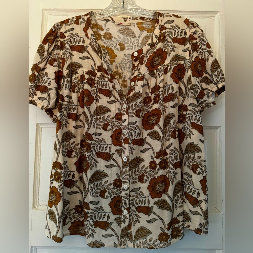 FAHERTY tab collar, button-down blouse